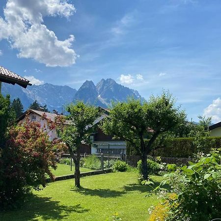 Haus Mit Wunderschoenem Ausblick Und Garten Garmisch-Partenkirchen Bagian luar foto