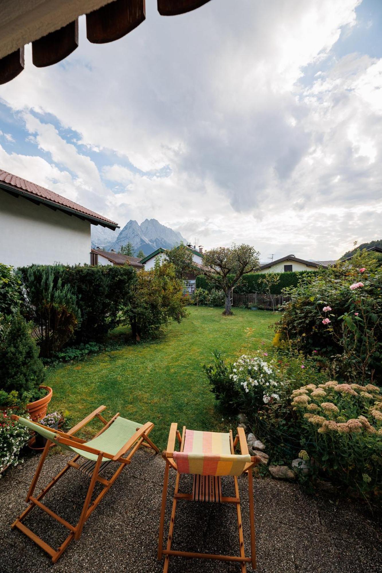 Haus Mit Wunderschoenem Ausblick Und Garten Garmisch-Partenkirchen Bagian luar foto